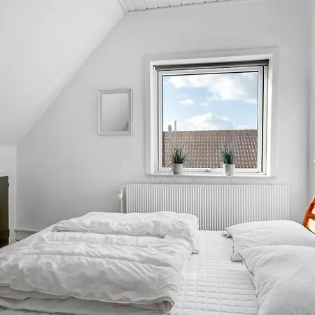 Line Skagen